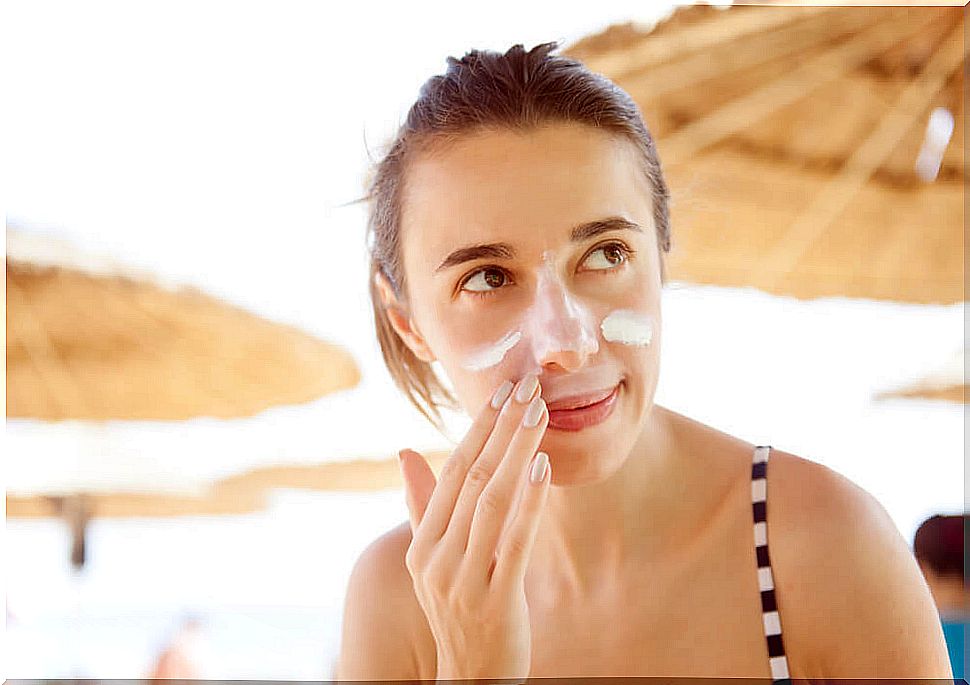 Is it advisable to use the same sunscreen for the face and body?